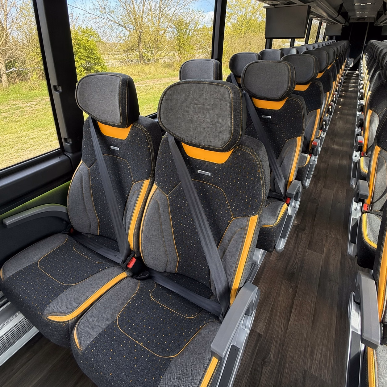 compare bus rental options in lakeland with one quick online quote