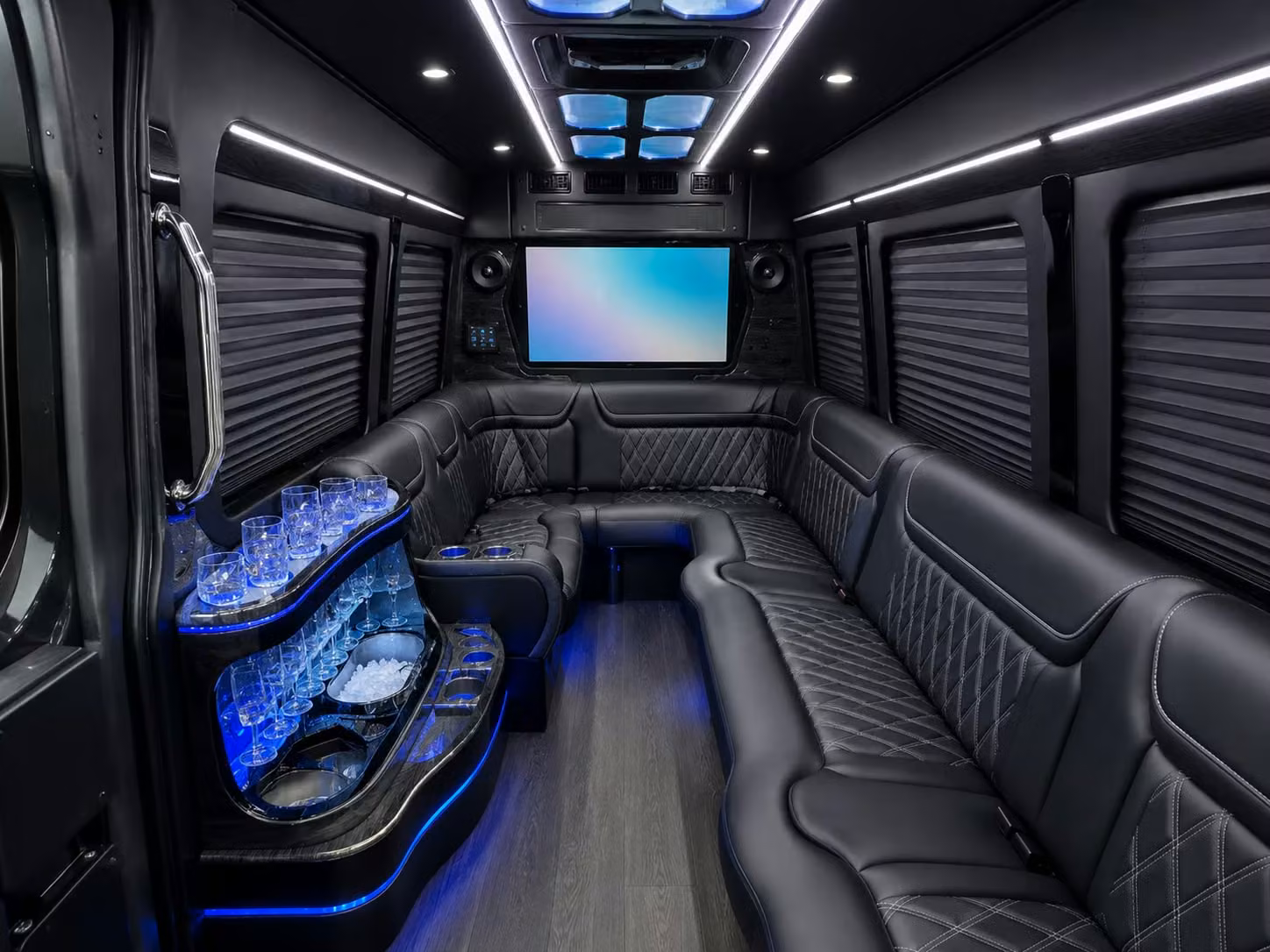corporate shuttle services for lakeland s industrial and manufacturing sector